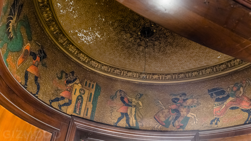 Illustration for article titled Inside the Restoration of Brooklyn's Glamorous Temple of Cinema